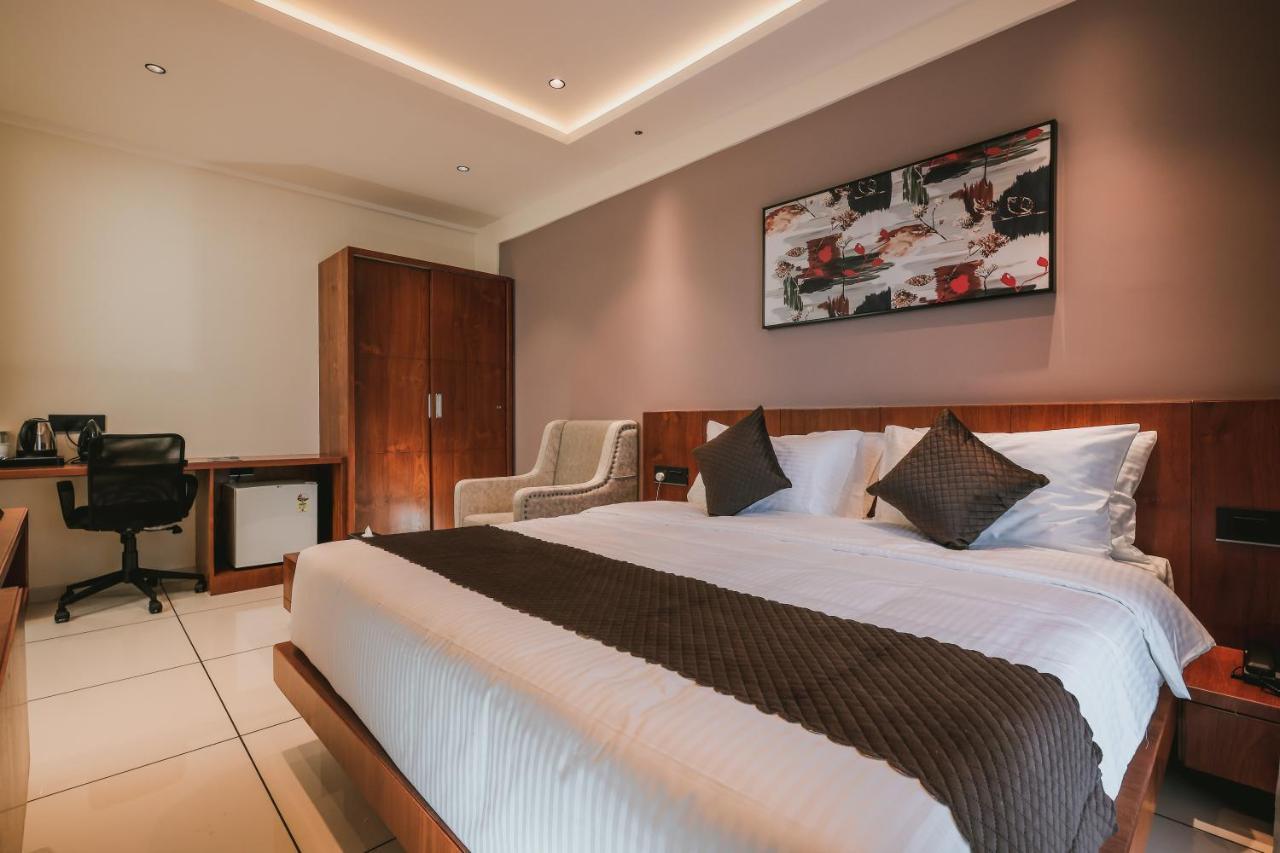 Fortview Suites Касарагод Экстерьер фото